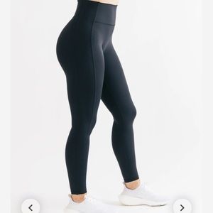 Alphalete pulse kinetic legging black